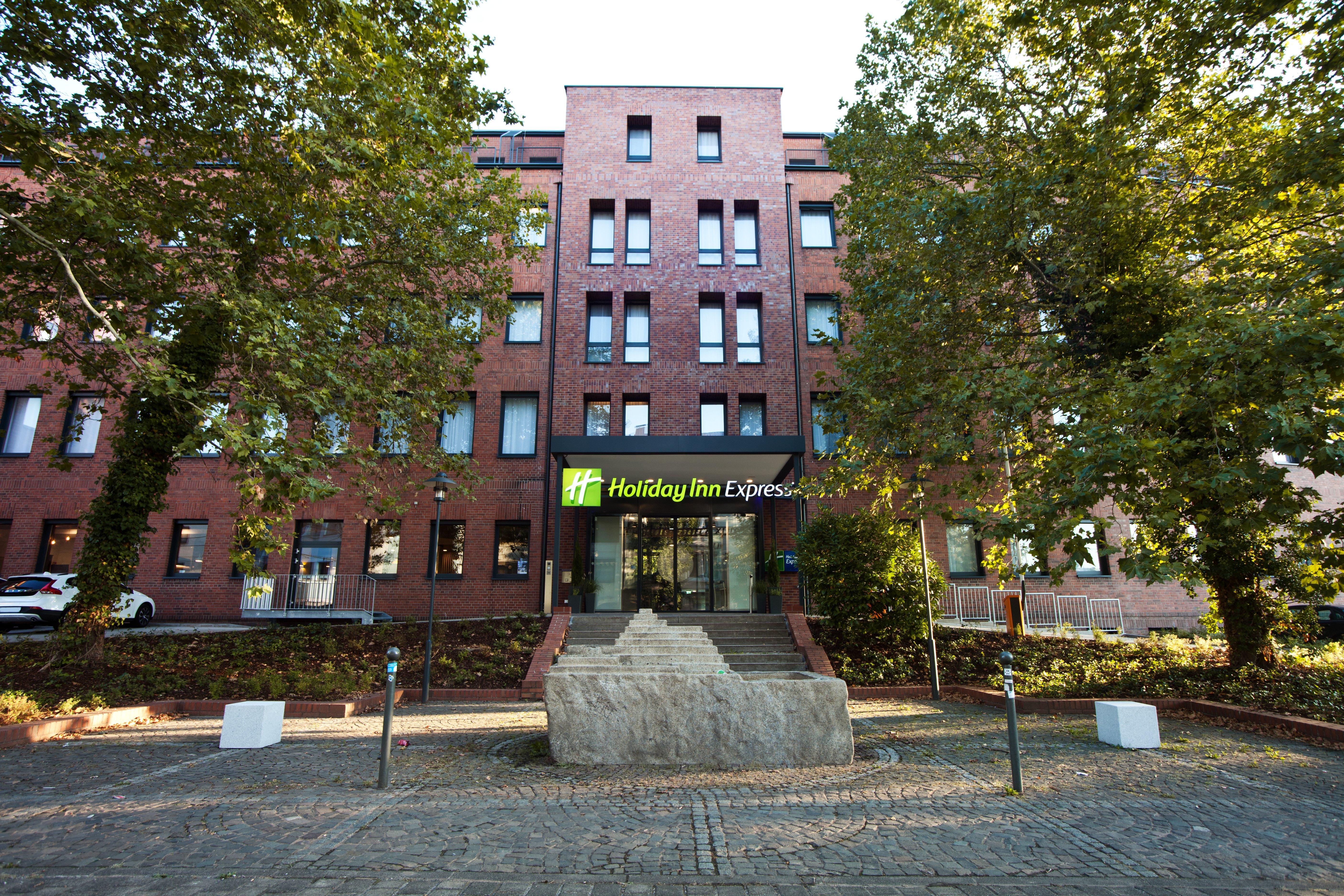 Holiday Inn Express - Saarbruecken By Ihg Dış mekan fotoğraf