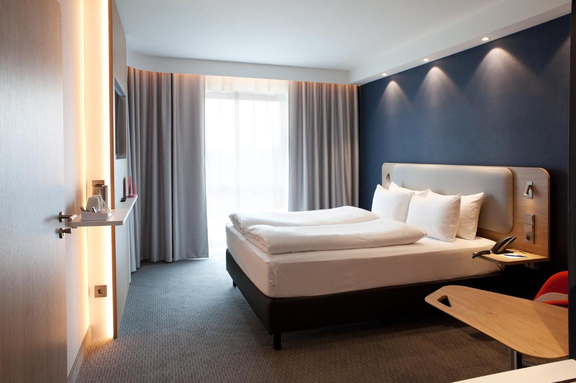 Holiday Inn Express - Saarbruecken By Ihg Dış mekan fotoğraf